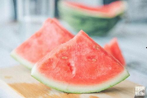 奶油胶测评吃瓜,揭秘网红食品背后的真相,吃瓜群众必看!